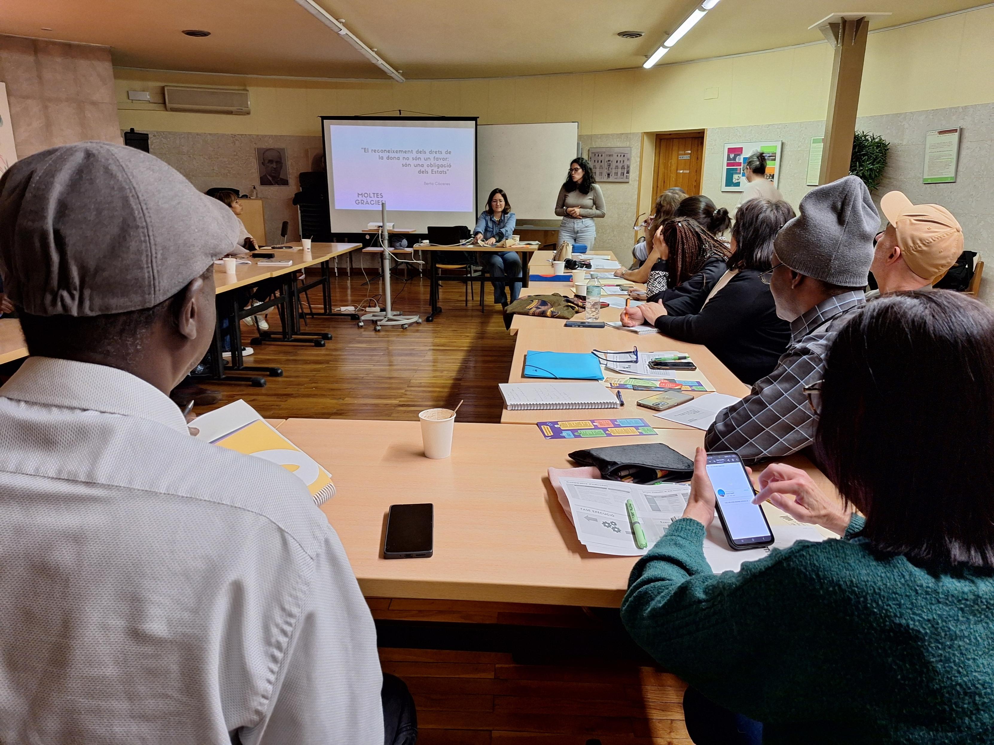 Una trentena d’entitats s’han inscrit a la formació consta de quatre sessions, que s’han fet els dissabtes d’aquest mes de febrer, i d’una mentoria final