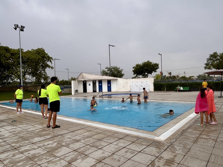 Infants d'Esportmania a l'activitat de natació