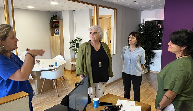 Visita a la seu de l'associació Refem, al c/ Enric Pubill (Lo Parrano).