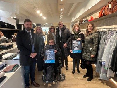 Aquesta acció transversal compta amb la participació dels comerços i entitats que treballen amb persones amb discapacitat i mobilitat reduïda.