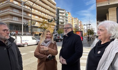 La instal·lació de nous fanals s’emmarca en el nou contracte d’enllumenat públic..