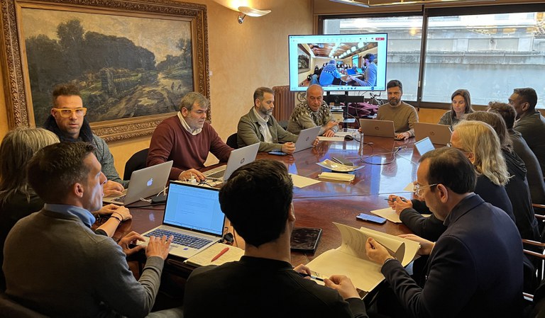 Comissió extraordinària, aquest dijous, on l’únic punt de l’odre del dia era la proposta de conveni entre la Paeria el Lleida CF per a l’ús especial del Camp d’Esports.