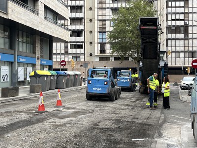 Les tasques de renovació del paviment quedaran enllestides avui.
