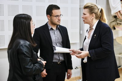 Iglesias, Fernández i Freixanet després de la presentació del nou col·lector de Raimat.