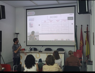 Lleida va presentar el projecte “Cicles Formatius a Terreny”, basat en l’educació per a la transformació social, com a membre de la xarxa temàtica “L….