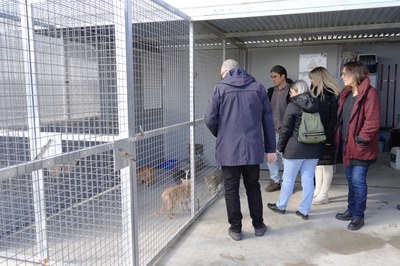 El regidor Jaume Rutllant ha visitat les instal·lacions del Refugi dels Peluts amb representants de Cs i el Comú de Lleida, que s'havien interessat p….