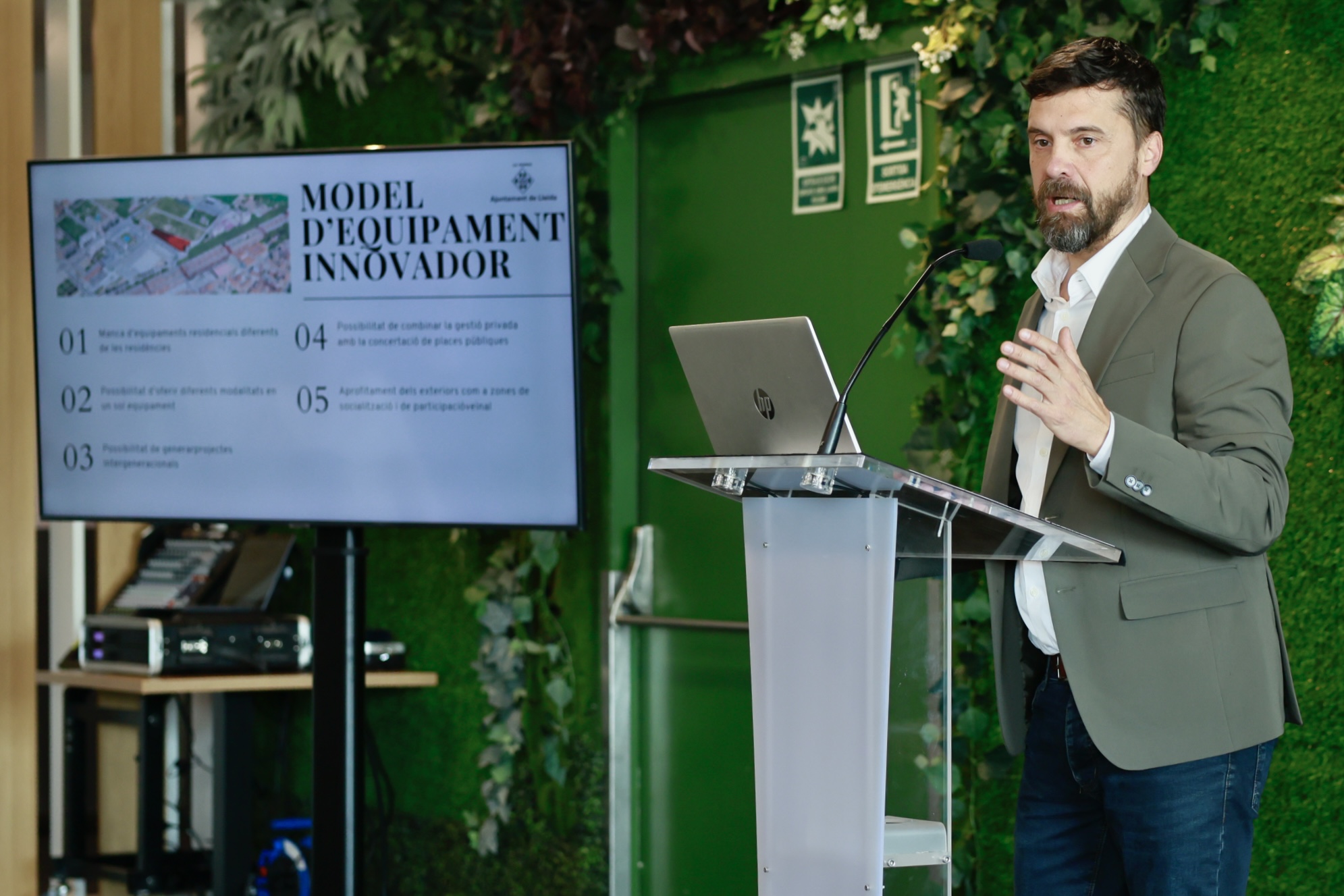 L’equipament residencial es construiria en un solar del carrer Josep Pallach, a Pardinyes, de 3.560 m2, amb una concessió demanial de 50 anys.