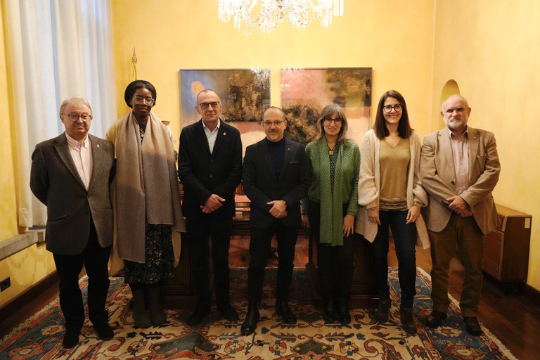 El paer en cap, Miquel Pueyo, ha presidit la recepció al conseller Carles Campuzano a la Paeria