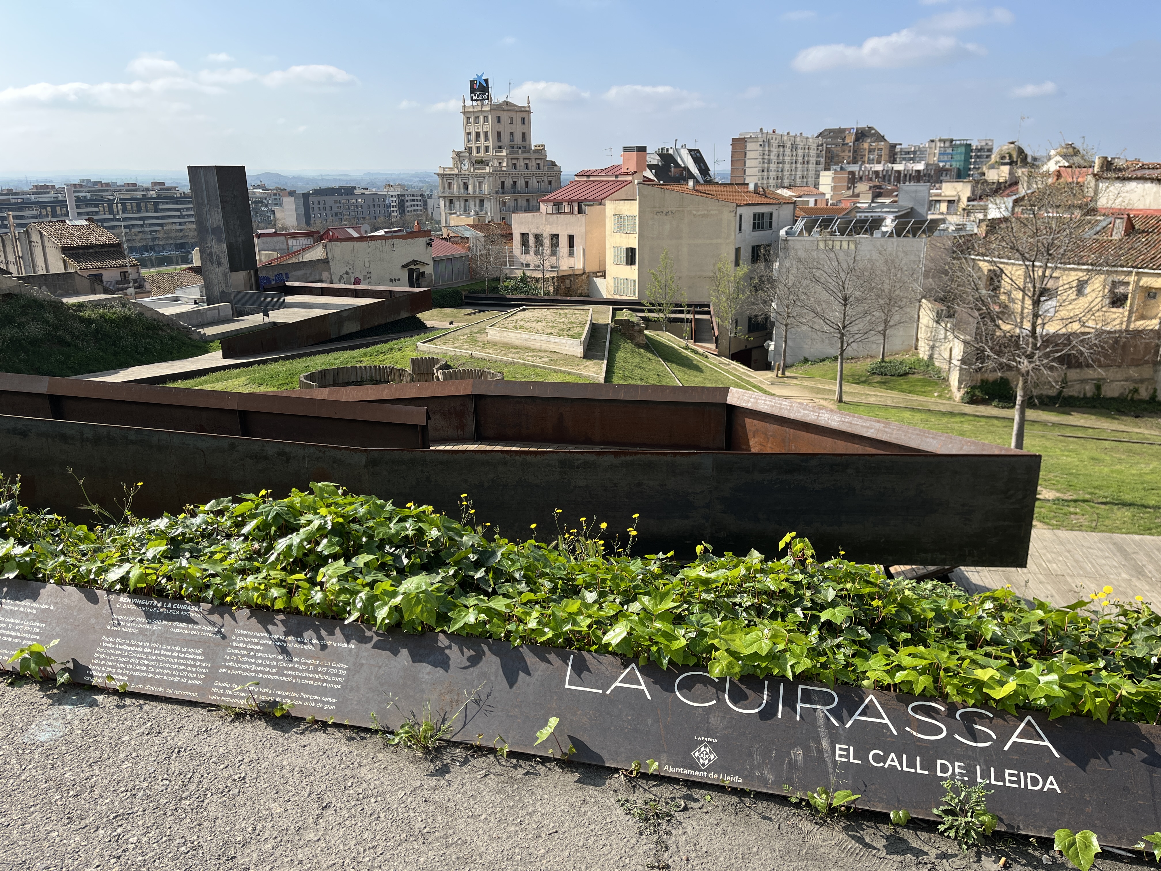 Vista de la zona de la Cuirassa, en ple Centre Històric de Lleida