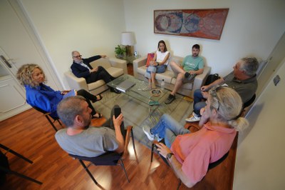 El paer en cap, Fèlix Larrosa, i la regidora de Cultura i Promoció de la ciutat, Pilar Bosch, s’han reunit amb la nova Associació cultural Restauradors Casc Antic de Lleida.