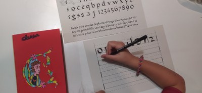El taller “De l’ànima a la mà. Fem cal·ligrafia” s’ha ampliat davant l’èxit aconseguit i ha tornat a omplir les places disponibles..