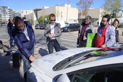 Un dels vehicles intervinguts durant el PotFest, a càrrec de l'artista Ermengol.