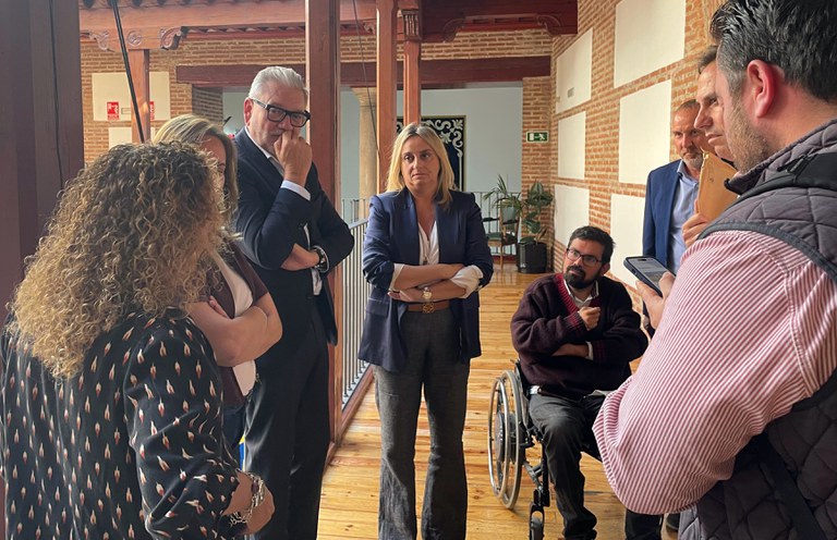 Han participat en la Comissió d'Habitatge i Urbanisme de la FEMP l'alcaldessa de Granada, Marifrán Carazo, i l'alcalde de Lleida, Fèlix Larrosa, com a presidenta i vicepresident d'aquest òrgan, respectivament.