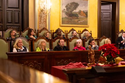 Regidores i regidors assistents a l'acte..