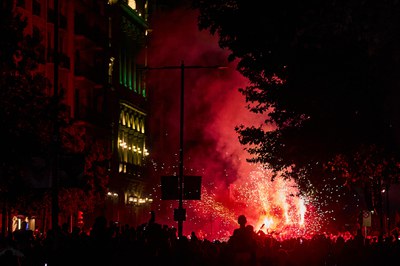 Multitudinària Gran nit del Foc a les Festes de la Tardor..
