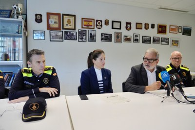 L’alcalde ha posat de relleu que “apostem per un nou model policial de proximitat i ho fem amb ordre, decisió i lideratge, que és el que ens demana l….