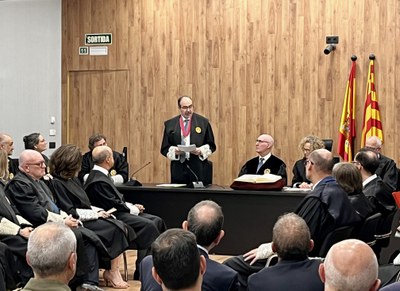 El nou president de l'Audiència Provincial, Albert Guilanyà, durant la presa de possessió.