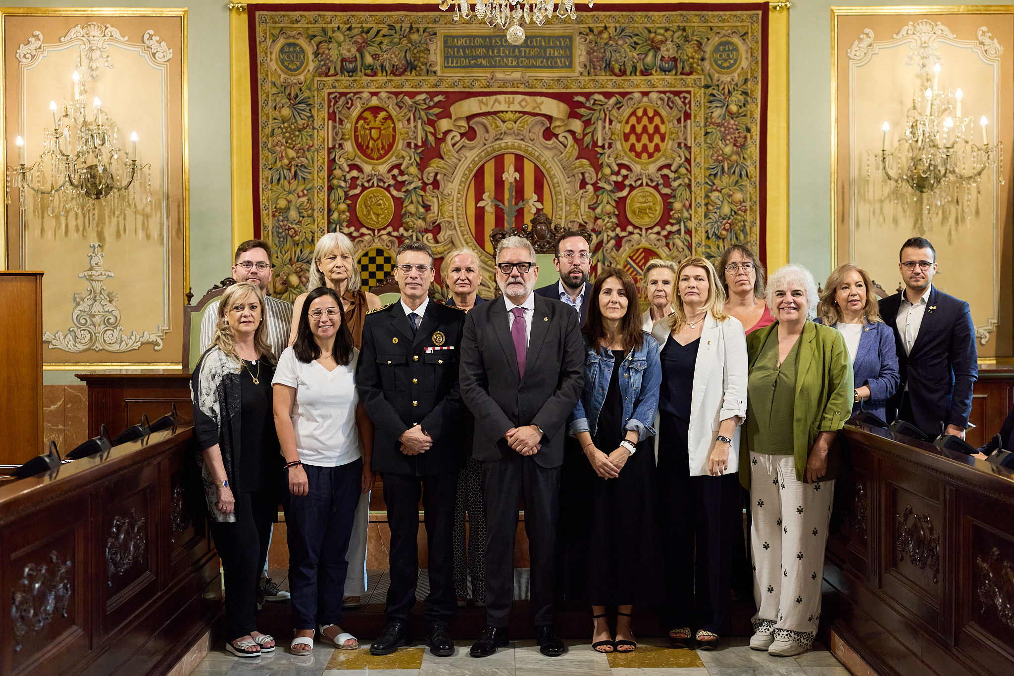 La presa de possessió del nou Intendent en Cap, Josep Mallada, ha comptat amb l'assistència d'una nombrosa representació de la Corporació Municipal