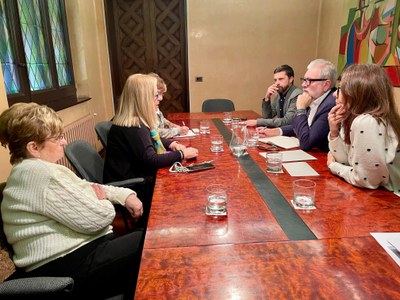 L’alcalde de Lleida, Fèlix Larrosa, ha mantingut una reunió amb representants de l’Associació de Veïns de Cappont.