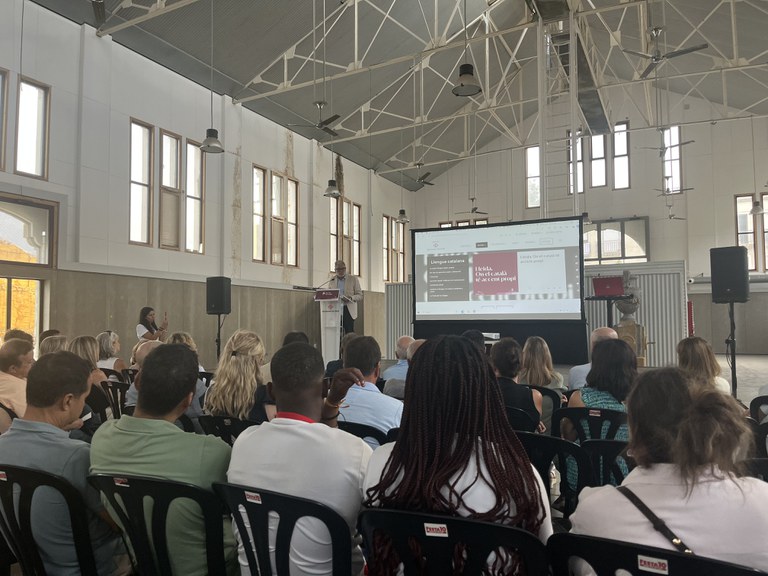 Larrosa ha explicat que "Lleida és pionera" pel que fa al foment de la llengua catalana