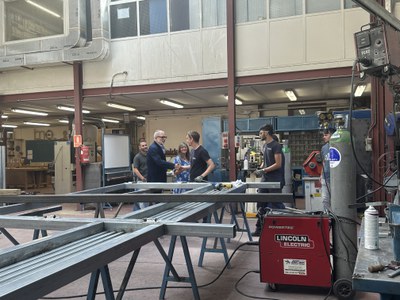 Els 38 joves, de 16 a 29 anys, del Centre Històric, Mariola i Noguerola, estan treballant en diferents feines que tenen encomanades.