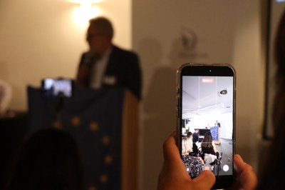 El paer en cap ha viatjat a Brussel·les per reivindicar una aposta que ret "homenatge" al teixit associatiu de la ciutat.