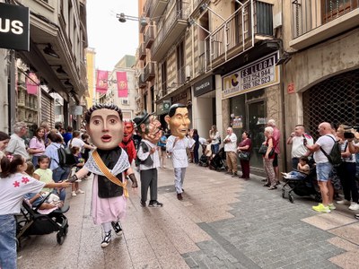 Els Capgrossos, al carrer Major.