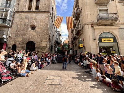 El Marraco passa pel carrer Major.
