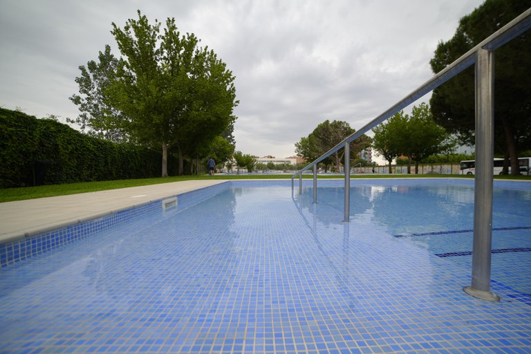 La piscina de Balàfia ha obert aquest matí per donar inici a la temporada