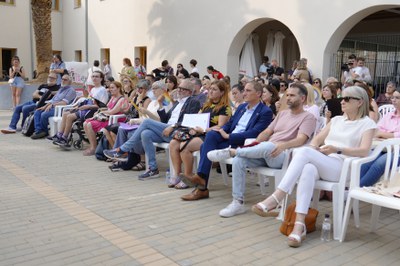 VIsta dels i les assistents a l'acte.