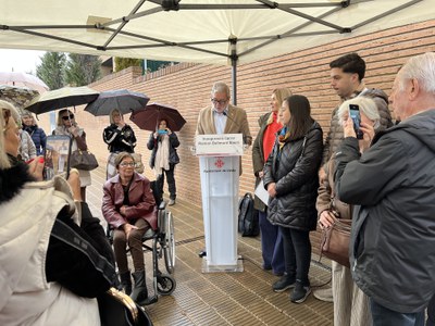 L'alcalde ha adreçat unes paraules a les persones assistents.
