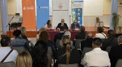 La signatura del conveni s'ha fet al Centre Cívic de la Mariola, barri on es deplegarà preferentment el conveni..