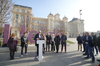 La intervenció de l'alcalde davant dels mitjans.