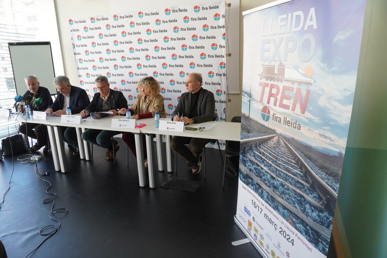 La regidora de Cultura i Promoció de la Ciutat, Pilar Bosch,  ha participat en la roda de premsa per presentar la 13a edició de Lleida Expo Tren.