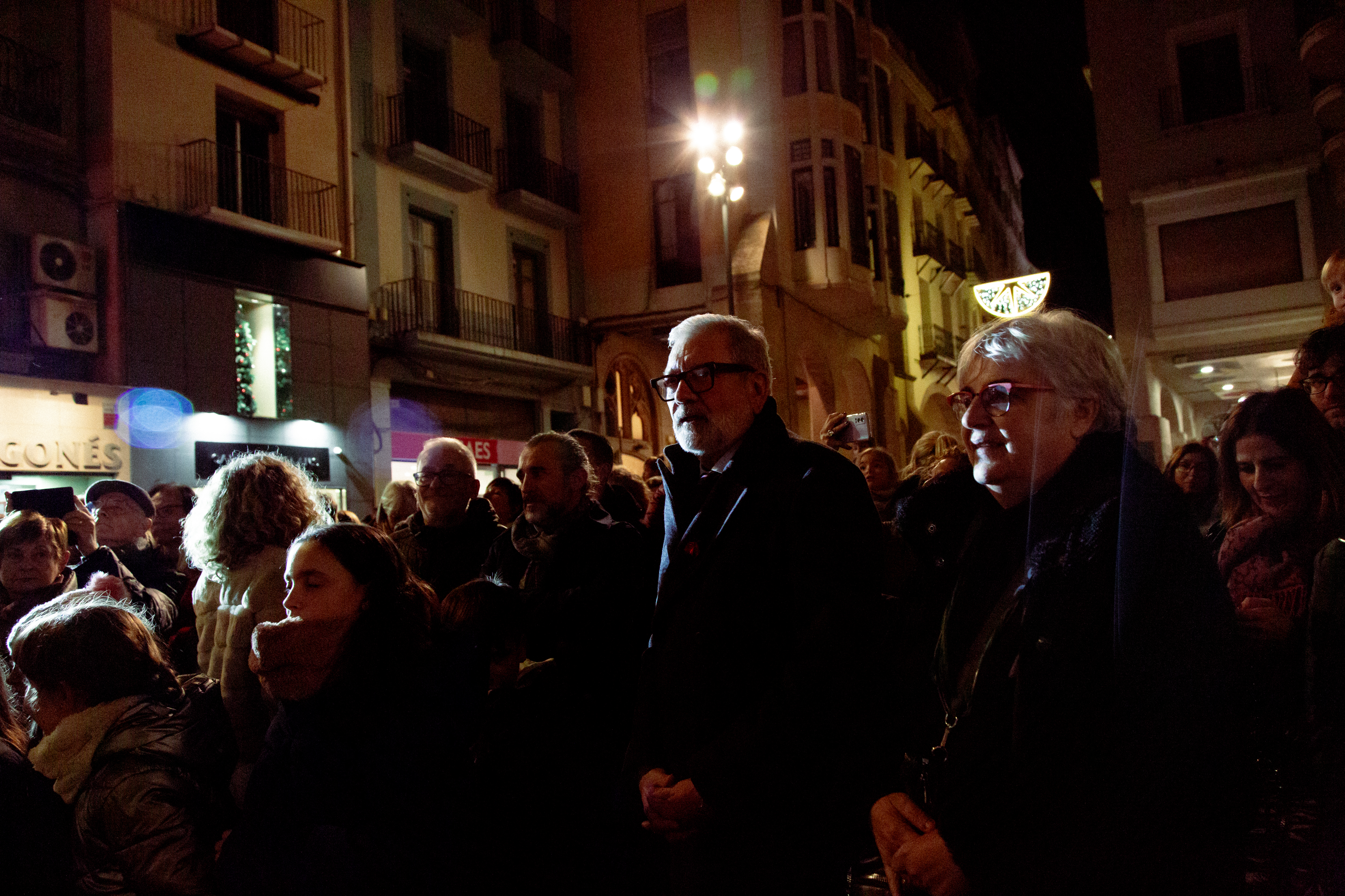 L'alcalde ha presidit l'encesa de llums, acompanyat de la resta de membres de la corporació