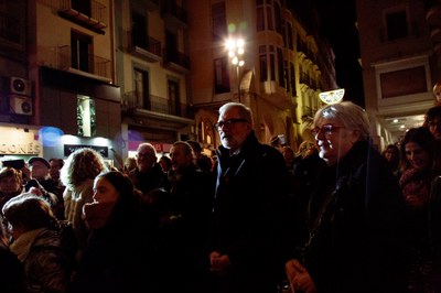 L'alcalde ha presidit l'encesa de llums, acompanyat de la resta de membres de la corporació.