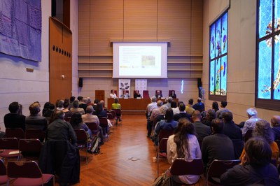 La primera Jornada sobre renaturalització de ciutats organitzada per la Paeria s'ha dut a terme a la sala Víctor Siurana de la Universitat de Lleida