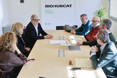 El paer en cap, Fèlix Larrosa, s'ha reunit amb representants del BioHubCat, el Hub de la Bioeconmia de Catalunya, ubicada al Parc Agrobiotech..