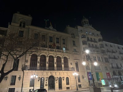El Palau de la Paeria s'ha quedat a les fosques aquesta nit.