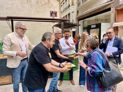 Un moment del tast de la Coca de Recapte.