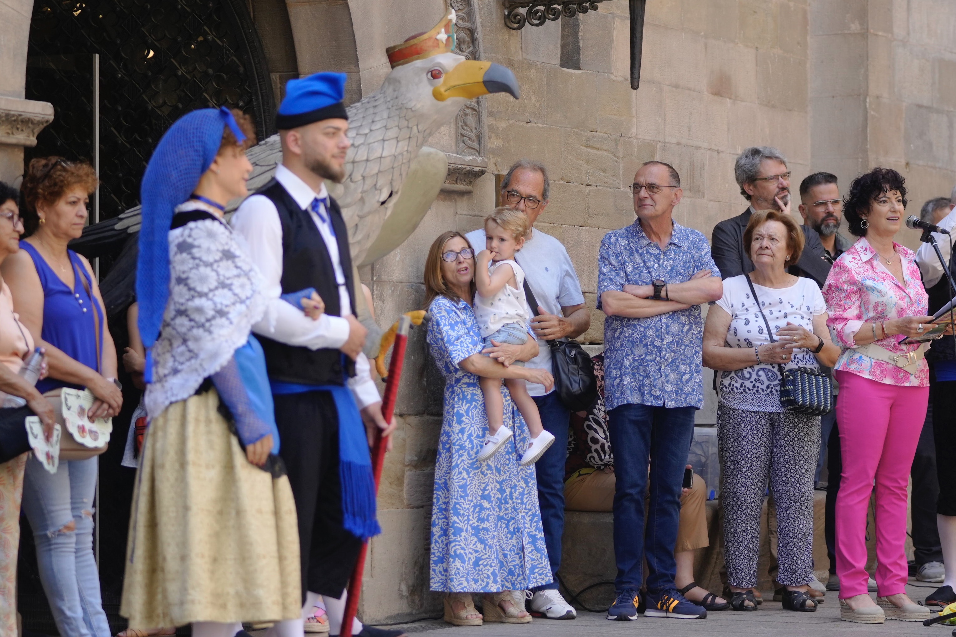 La sortida de l’Àliga de Lleida del Palau de la Paeria