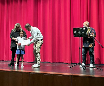 El lliurament d'un dels accèssits del concurs.