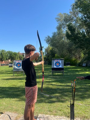 Un dels joves al camp de Tir durant les Setmanes dels Esports.