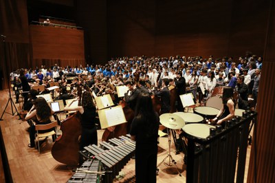 L’objectiu d’aquesta iniciativa és fer extensiva l’educació musical als nens i nenes de la ciutat, fent-los partícips de la interpretació d’una obra ….