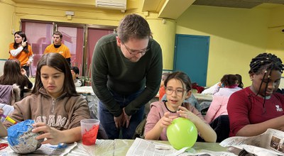 El regidor Pino ha afirmat que els casals són un punt de trobada, d’aprenentatge i d’inclusió..