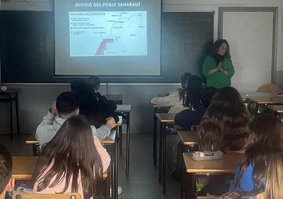 La Paeria, mitjançant la Regidoria de Cooperació, està fent les formacions a les escoles que participen en el projecte DENIP 2024-2025, el Dia Escola….