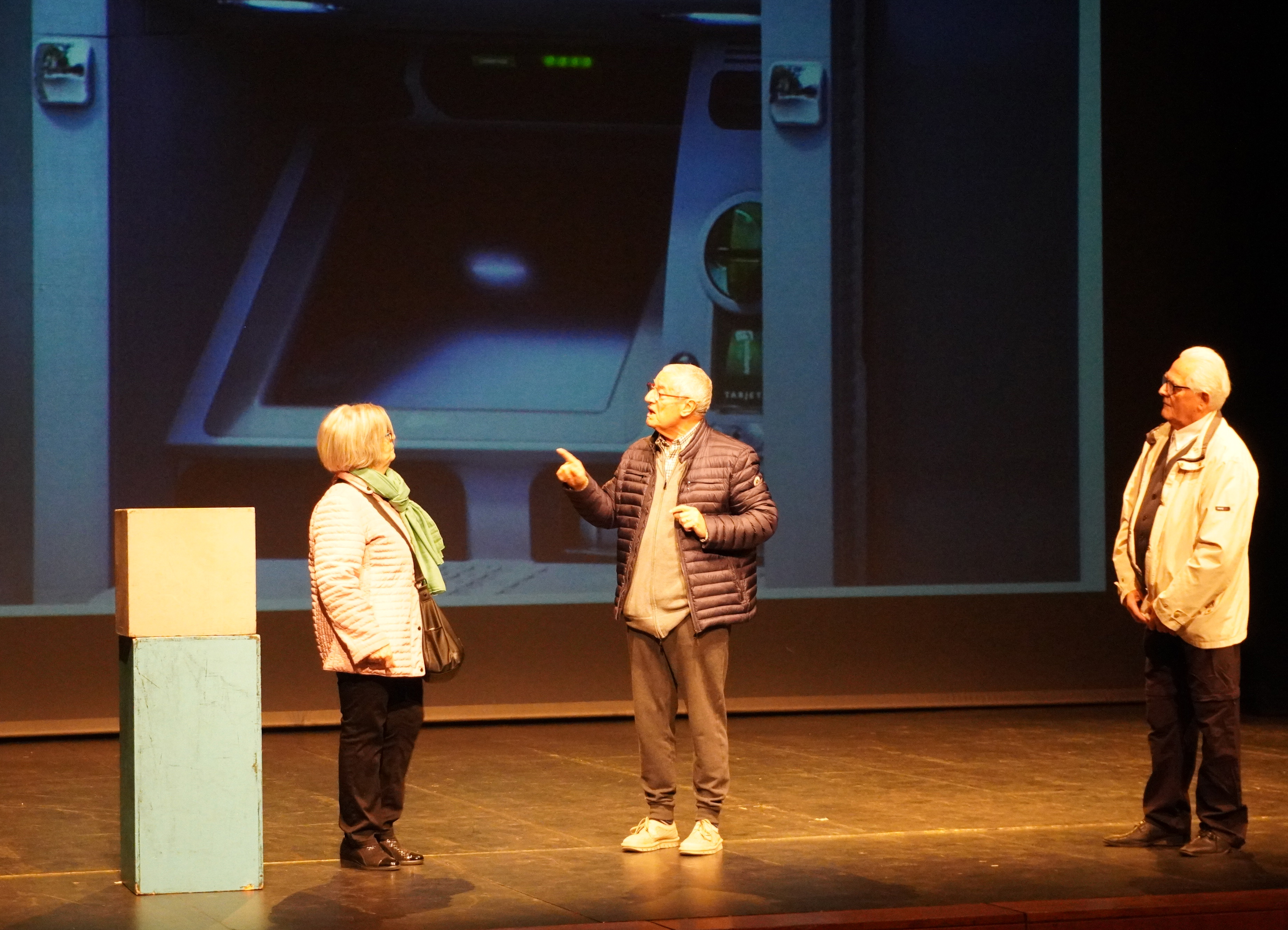 Més de 900 persones han assistit a les tres sessions de l’obra “Seguretat a escena”, promoguda pels Mossos d’Esquadra amb el suport de la Paeria, al Teatre Municipal de L’Escorxador.