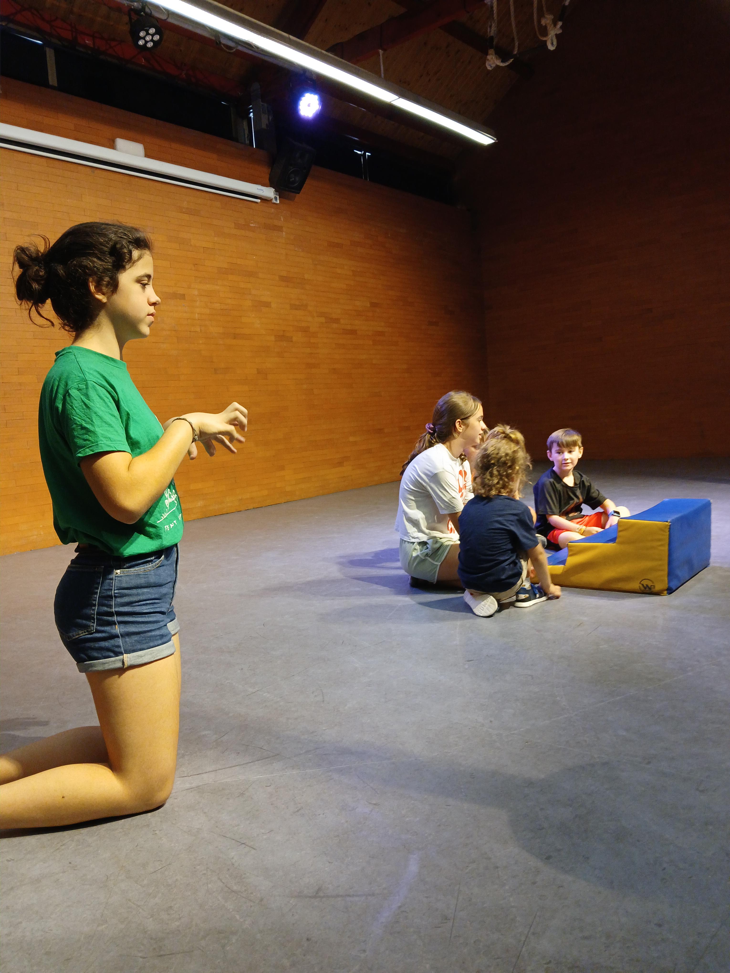 Una cinquantena d'infants i joves d'entre 3 i 12 anys participen en els casals dividits en tres torns