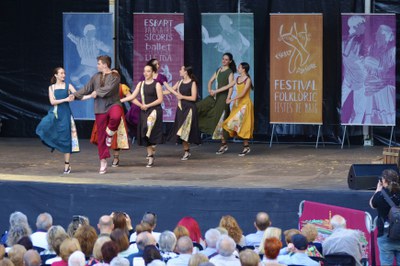 38è Festival Folklòric, a la plaça de Sant Joan, en el marc de la Festa Major de Lleida..