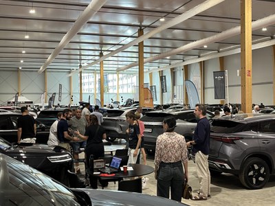 El saló de l'automòbil ha registrat un increment d'al voltant del 10% en vendes.